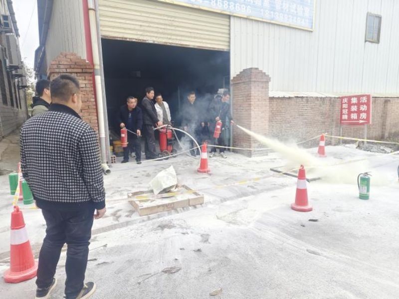 半岛（中国）成功举办“强化安全意识，共筑消防防线” 消防安全演练活动