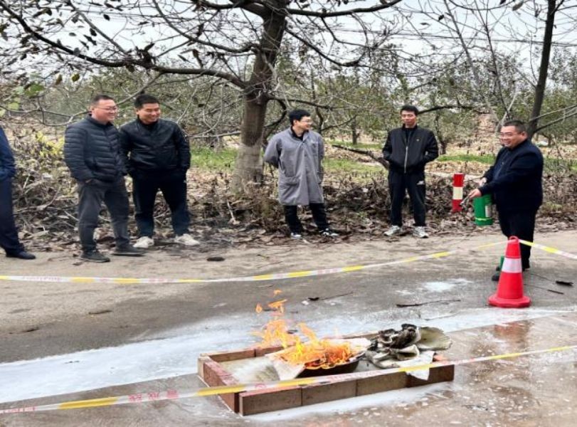 半岛（中国）成功举办“强化安全意识，共筑消防防线” 消防安全演练活动